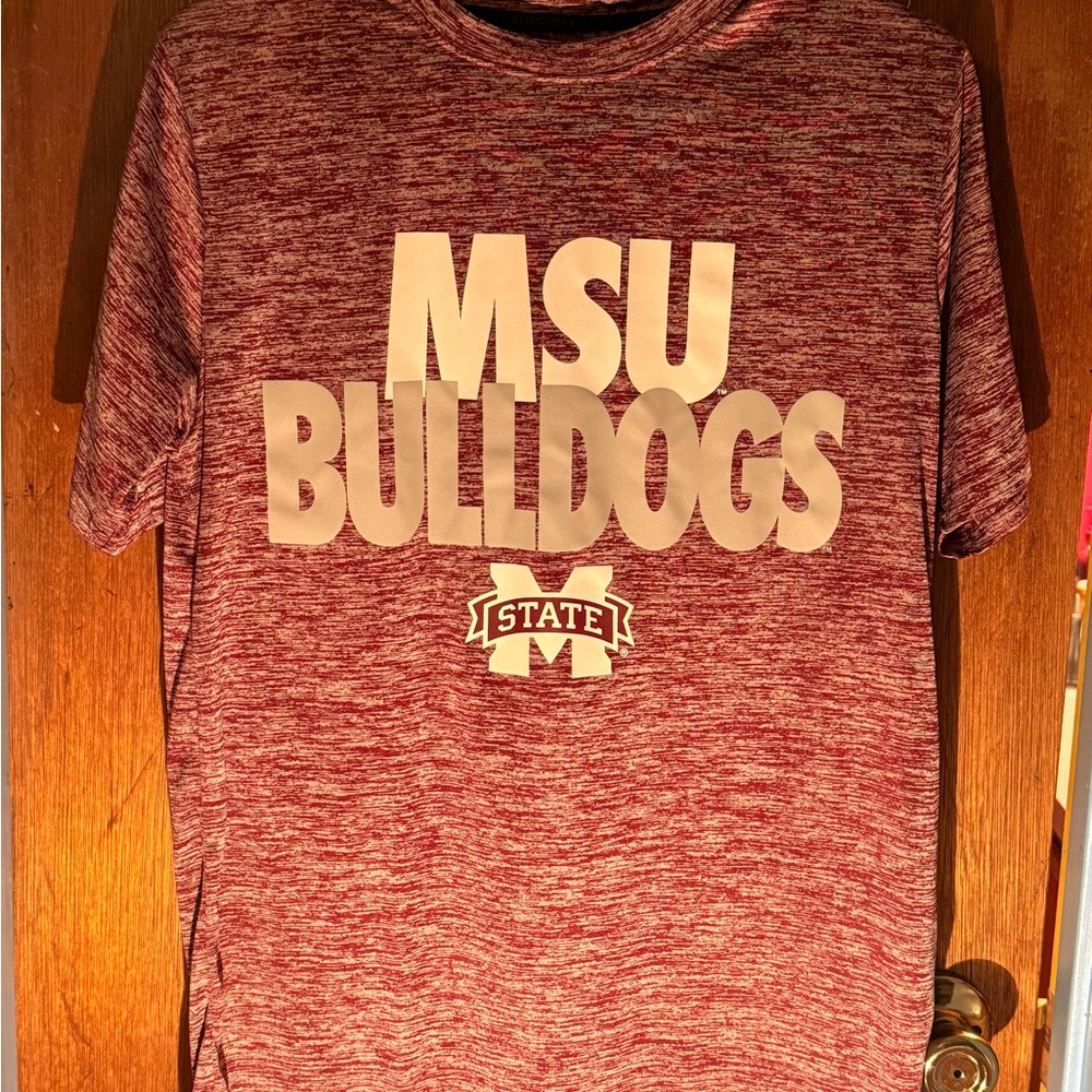 Size Medium MSU Bulldogs Maroon T-Shirt